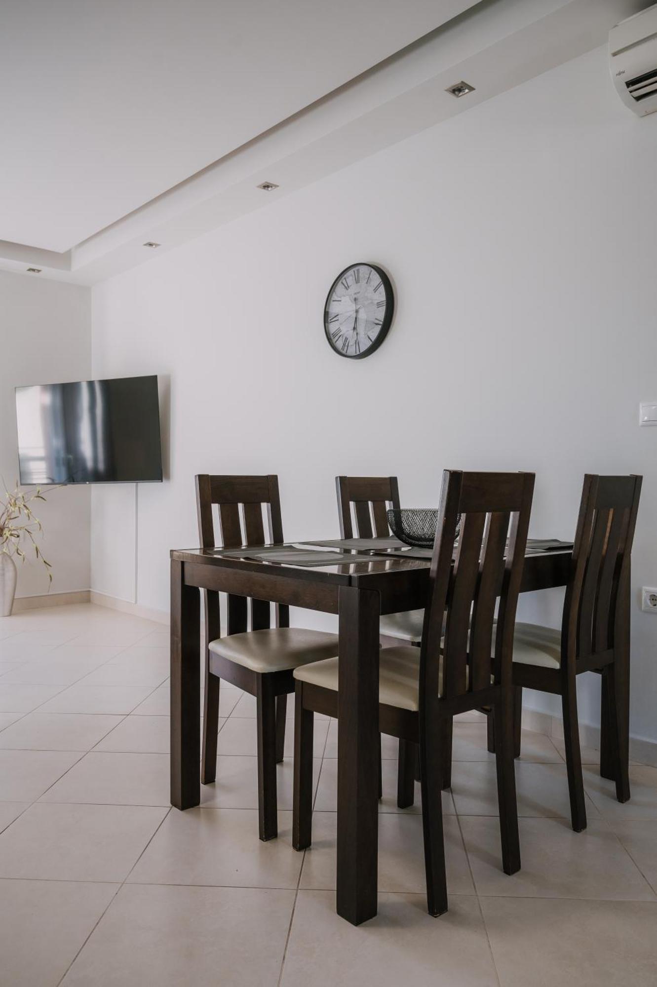 Hb Modern Apartments トロン エクステリア 写真