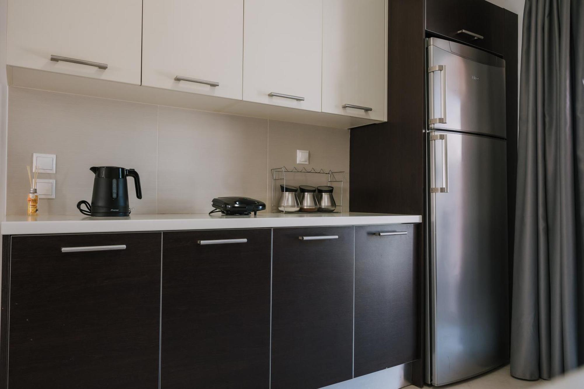 Hb Modern Apartments トロン エクステリア 写真