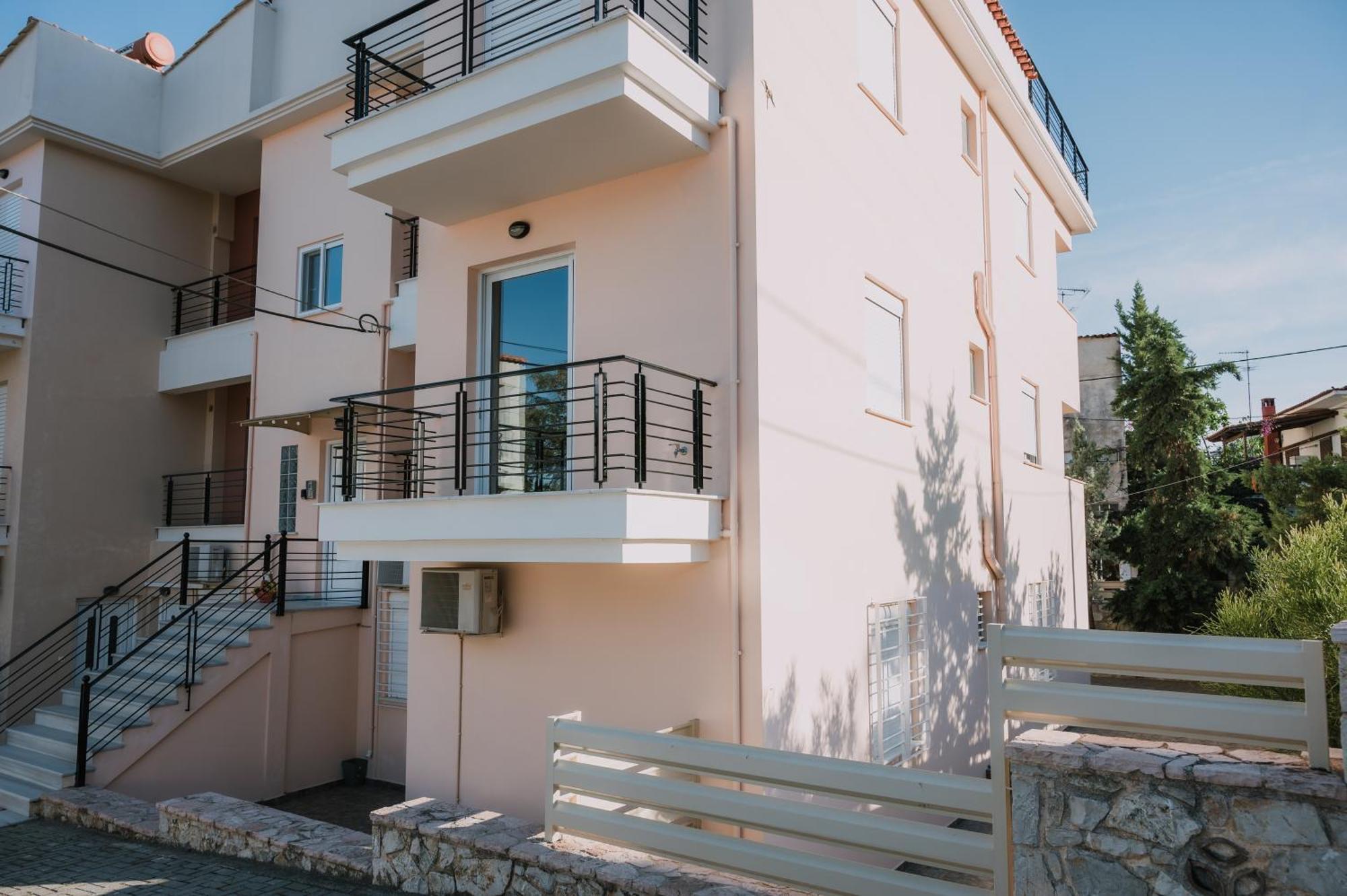 Hb Modern Apartments トロン エクステリア 写真