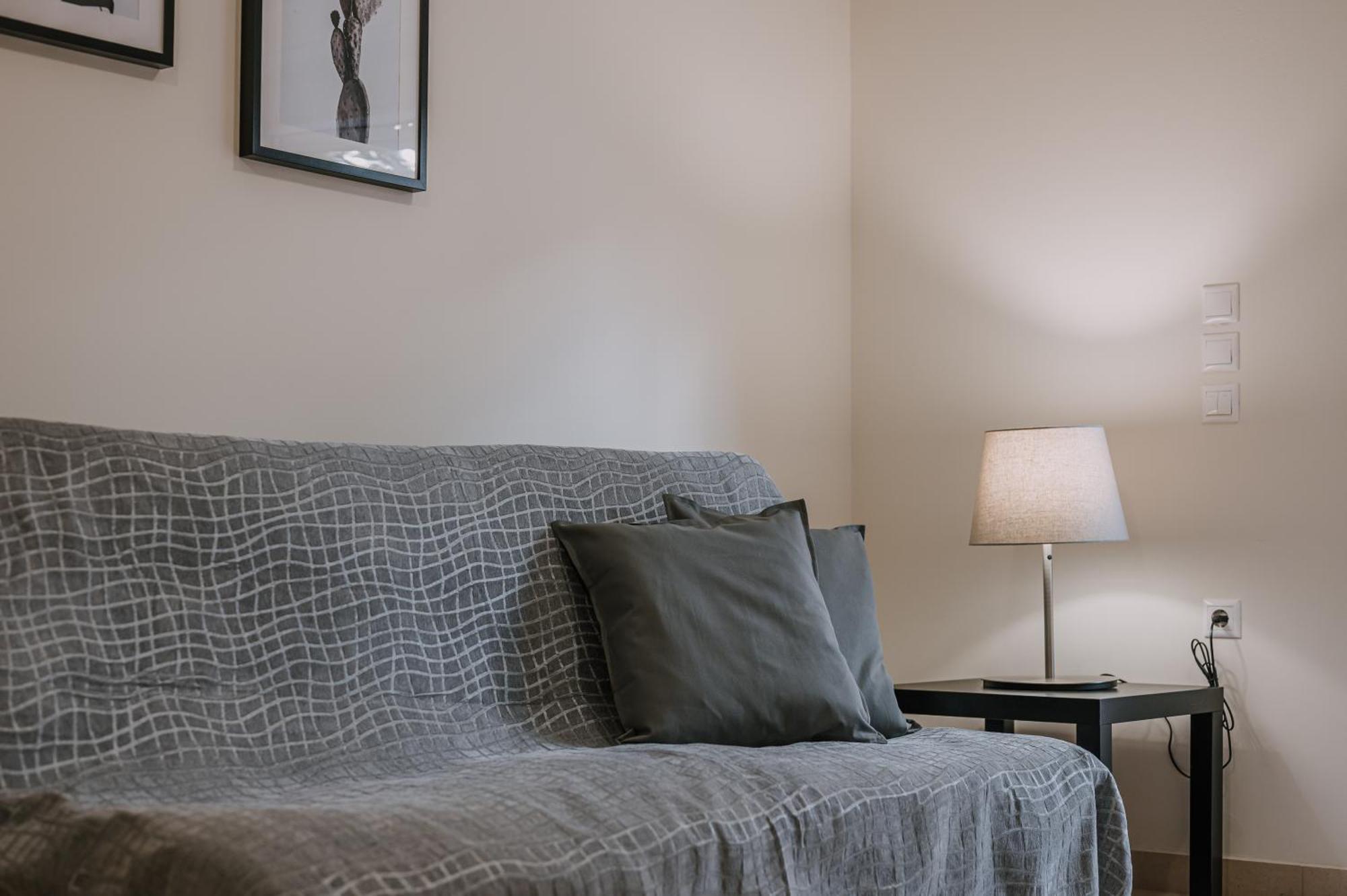 Hb Modern Apartments トロン 部屋 写真